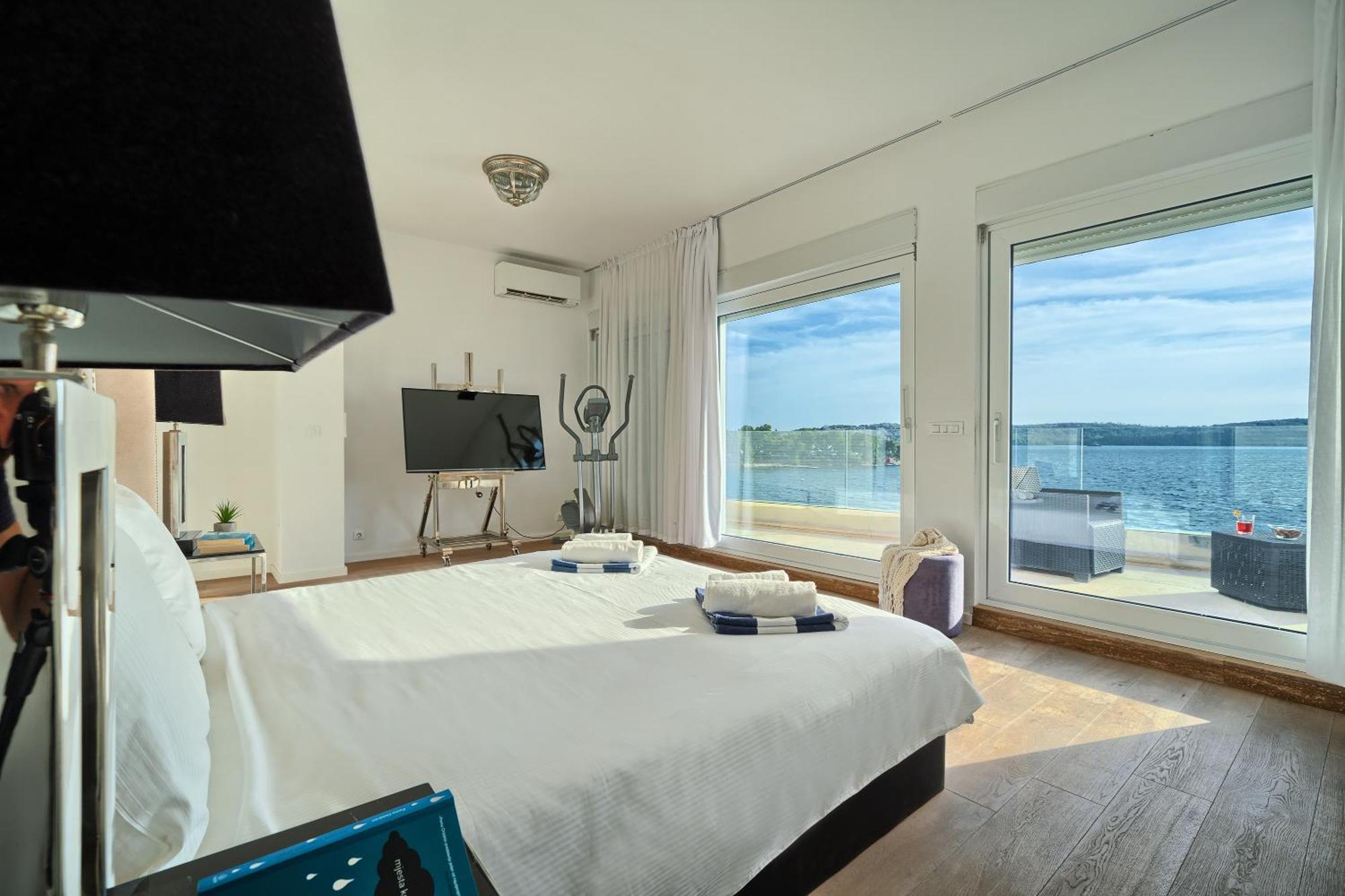 Livingstone Beach House Traù Esterno foto