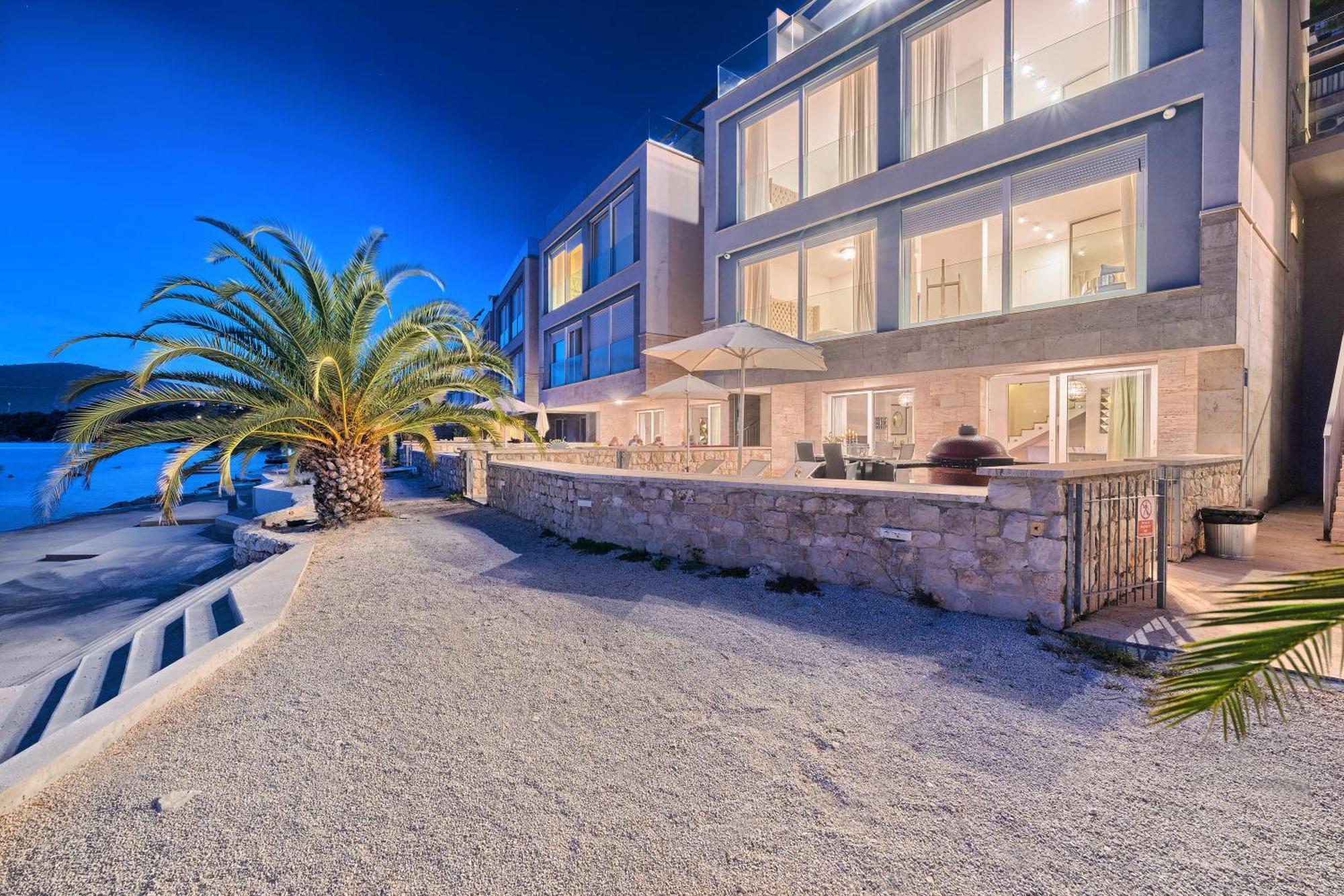 Livingstone Beach House Traù Esterno foto