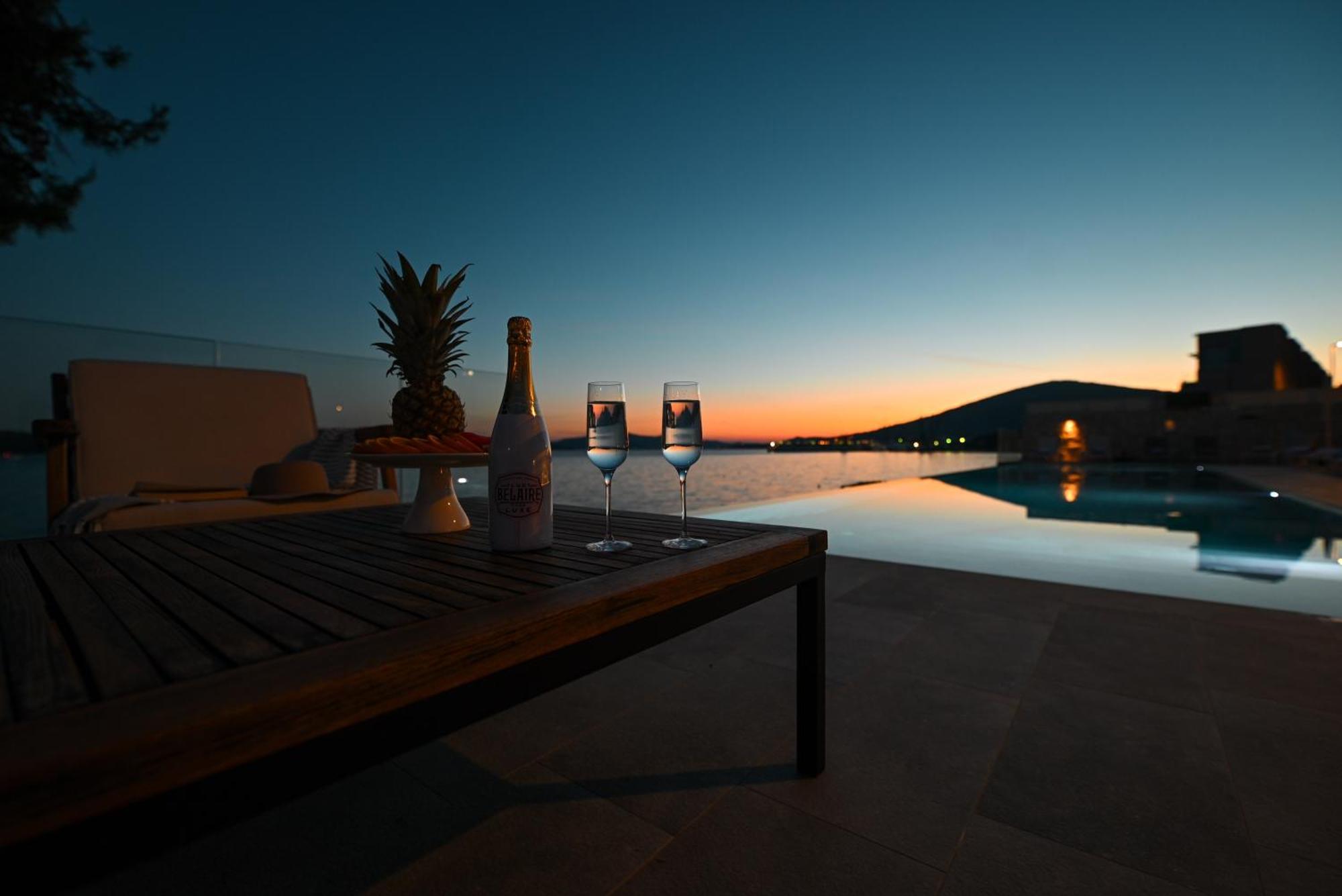 Livingstone Beach House Traù Esterno foto